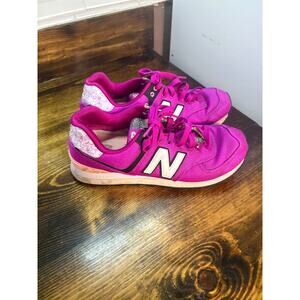 New Balance 574‎ Purple Sneakers Size 8.5